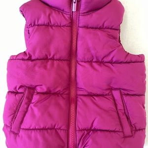 Old Navy Puffer Vest Size 2T Burgundy Color